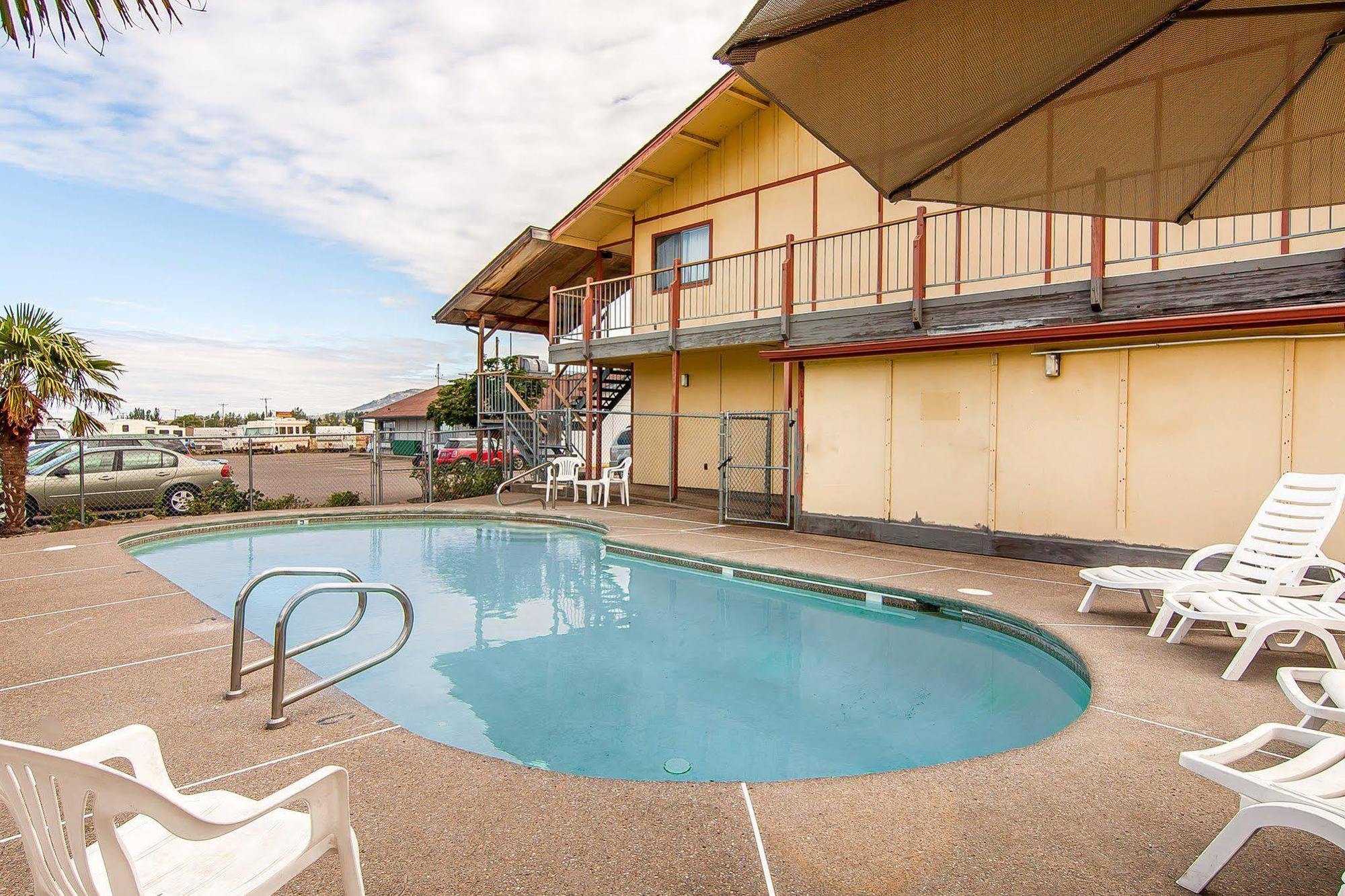 Econo Lodge Ashland Exterior photo